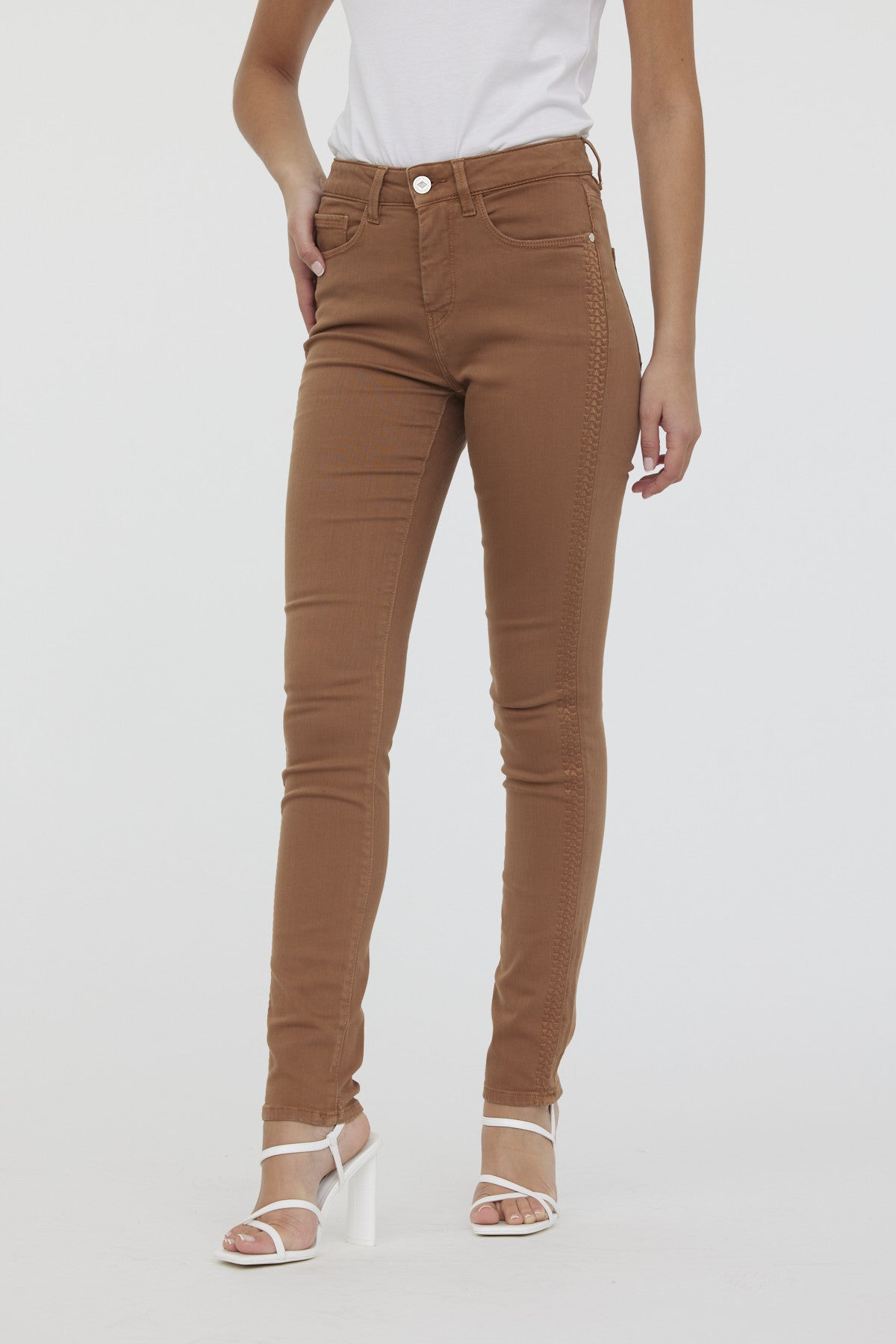 Pantalon LC135 Camel - L32