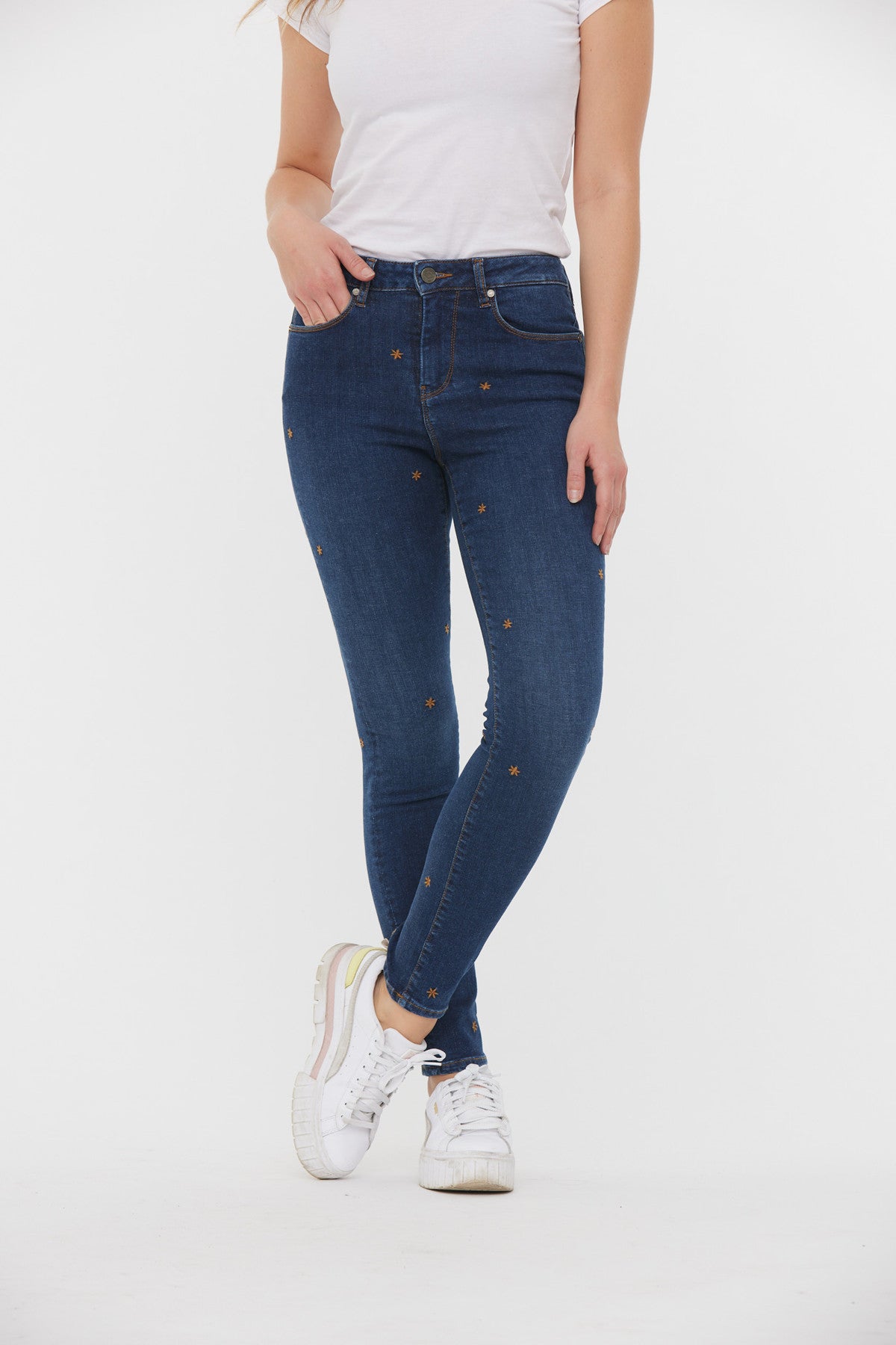 Jean LC135F Stone Used L30