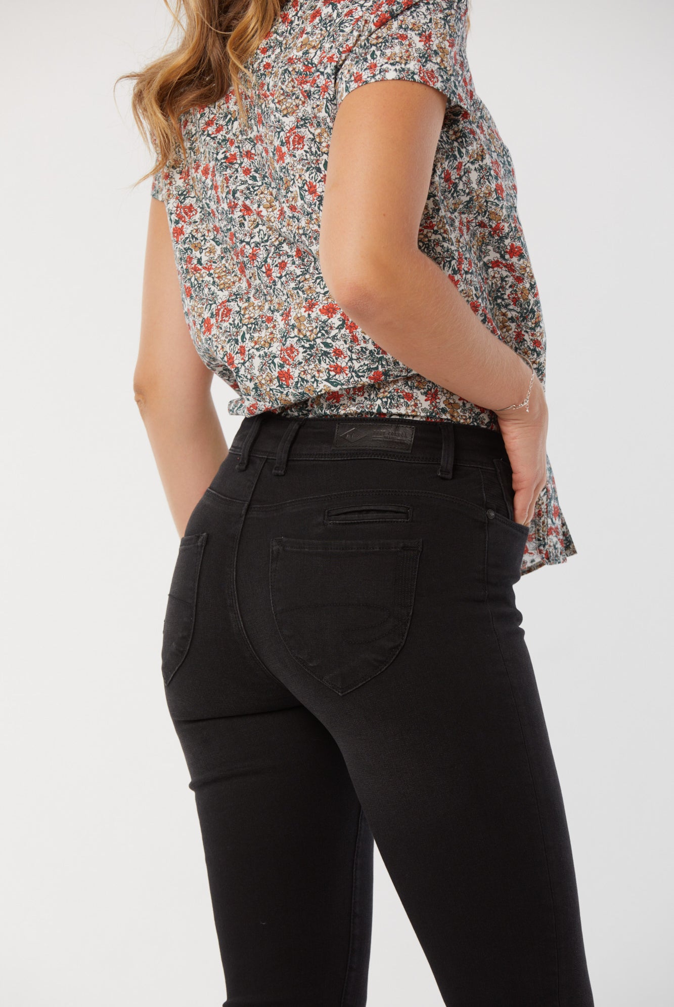 Jean Jana Black Black