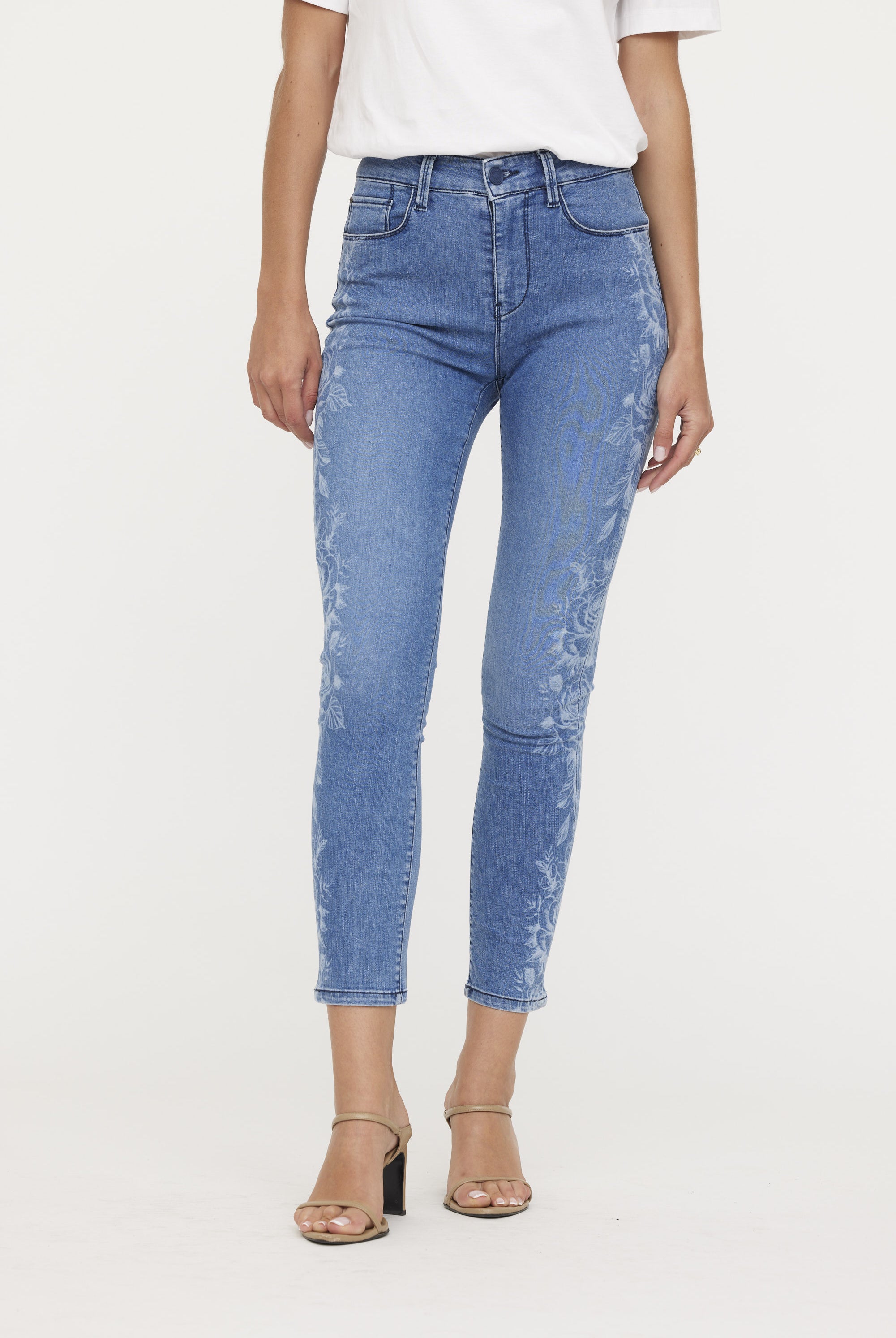 Jean LC135 Medium Blue Lazer