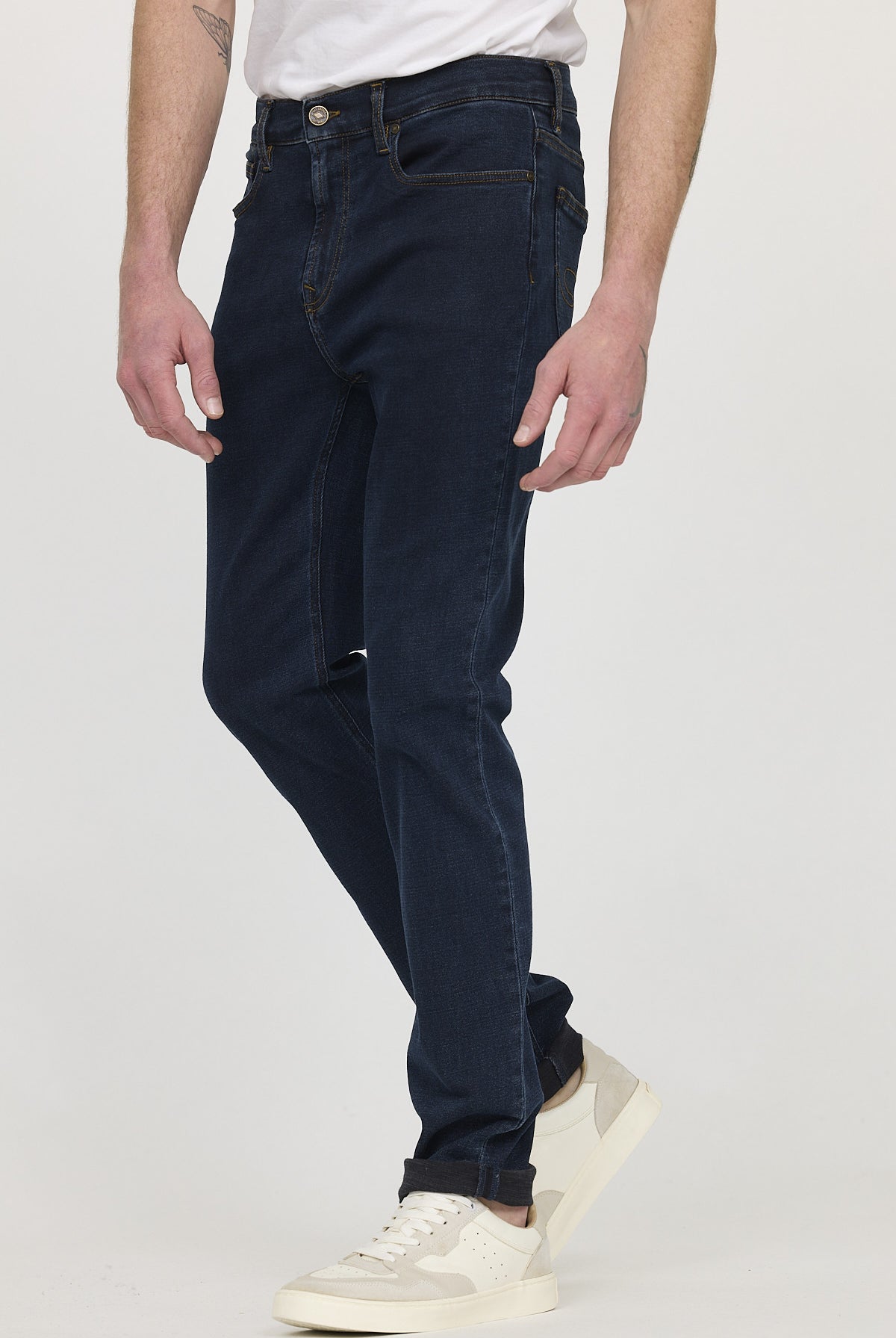 Jean LC126 Blue black stone