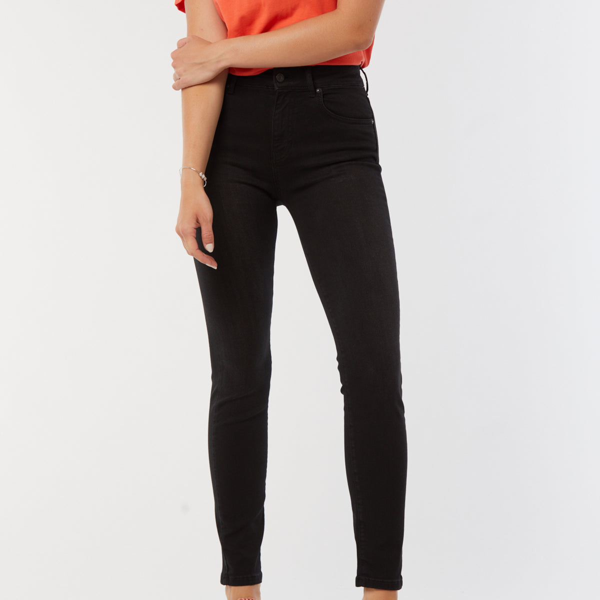 Jean LC135 Black L32