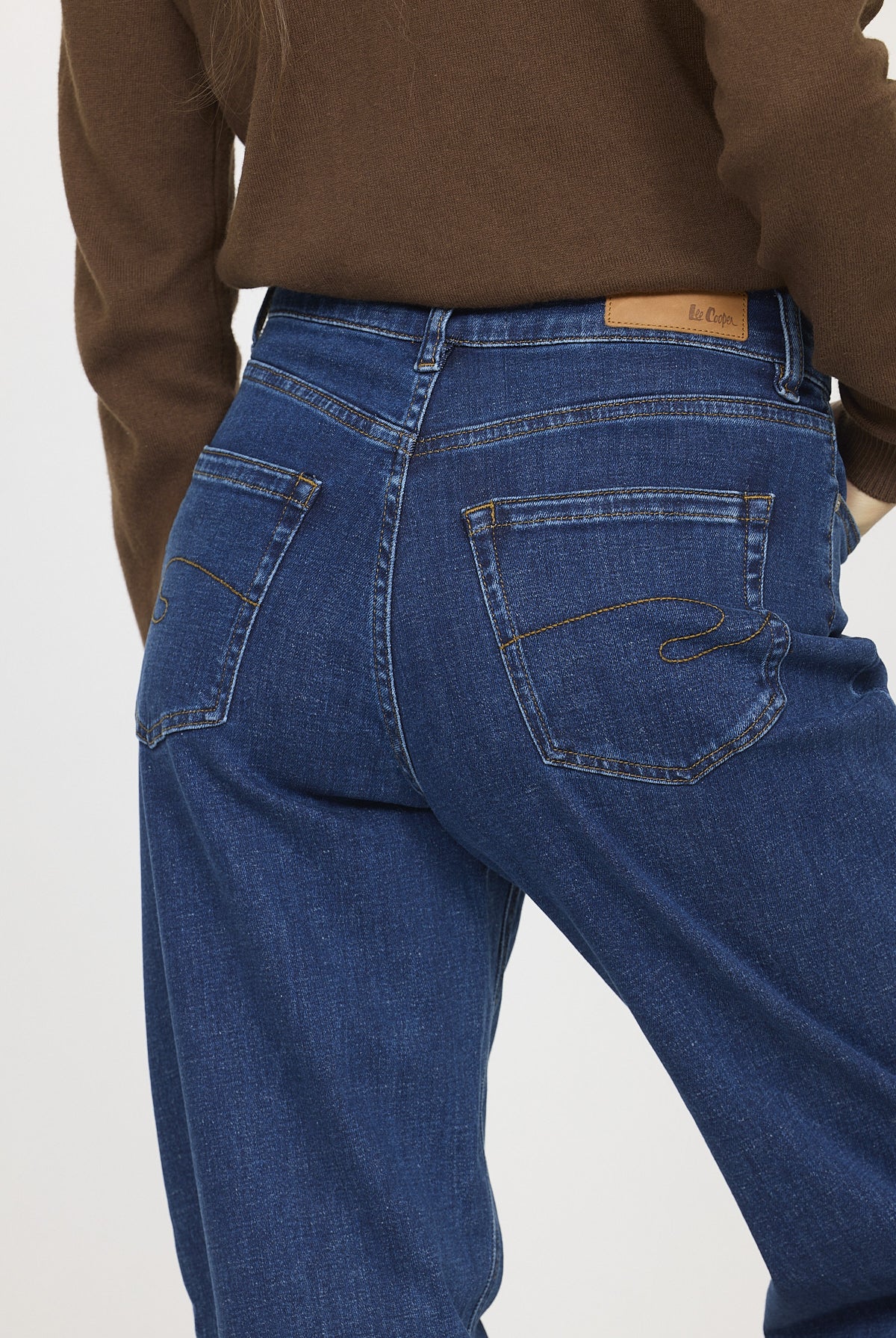 Jean LC151 Stone