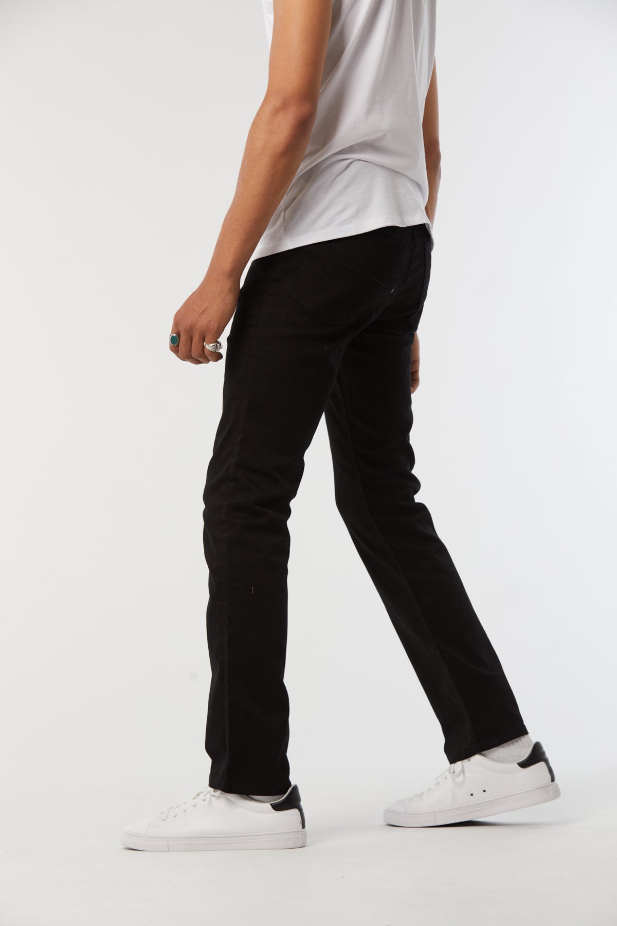 Pantalon LC122ZP Stay Black L34