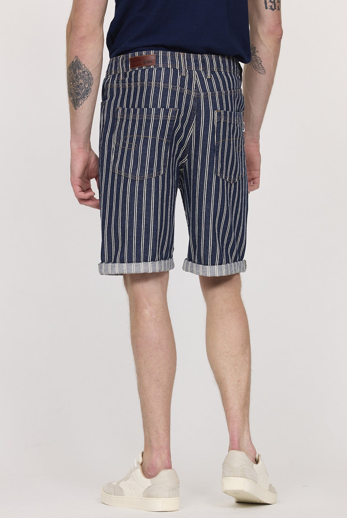 Short NACKS Brut stripes