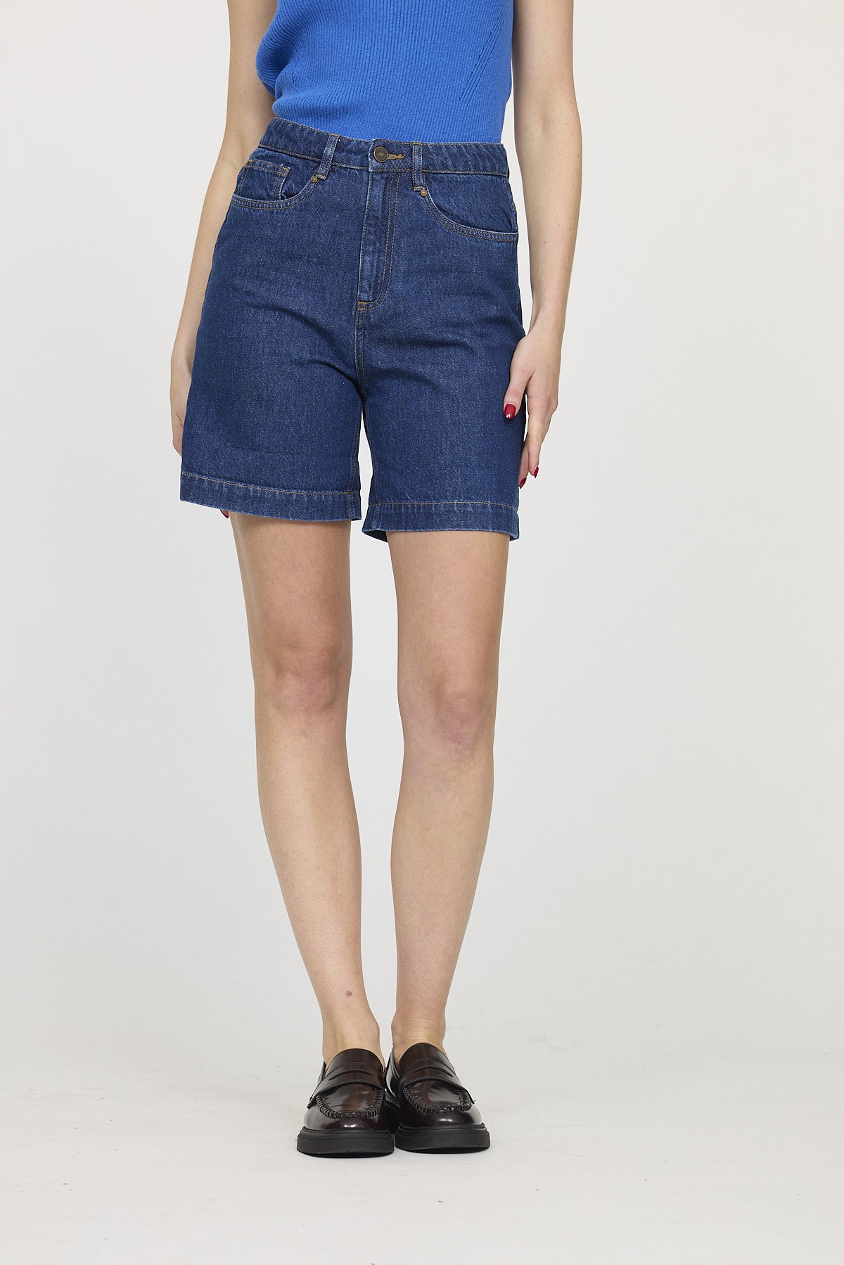 Short NANOU Medium Blue