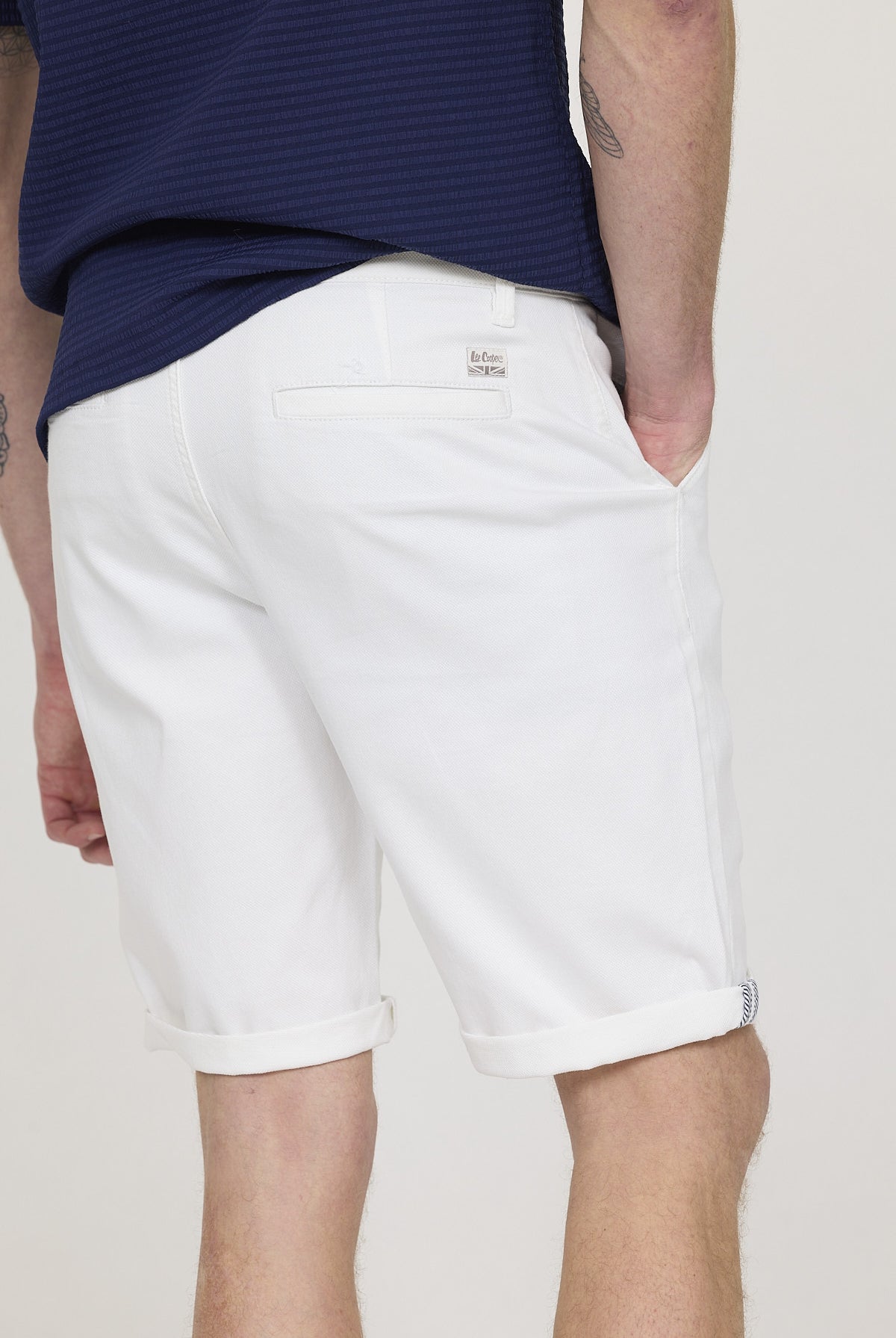 Short NARO Blanc