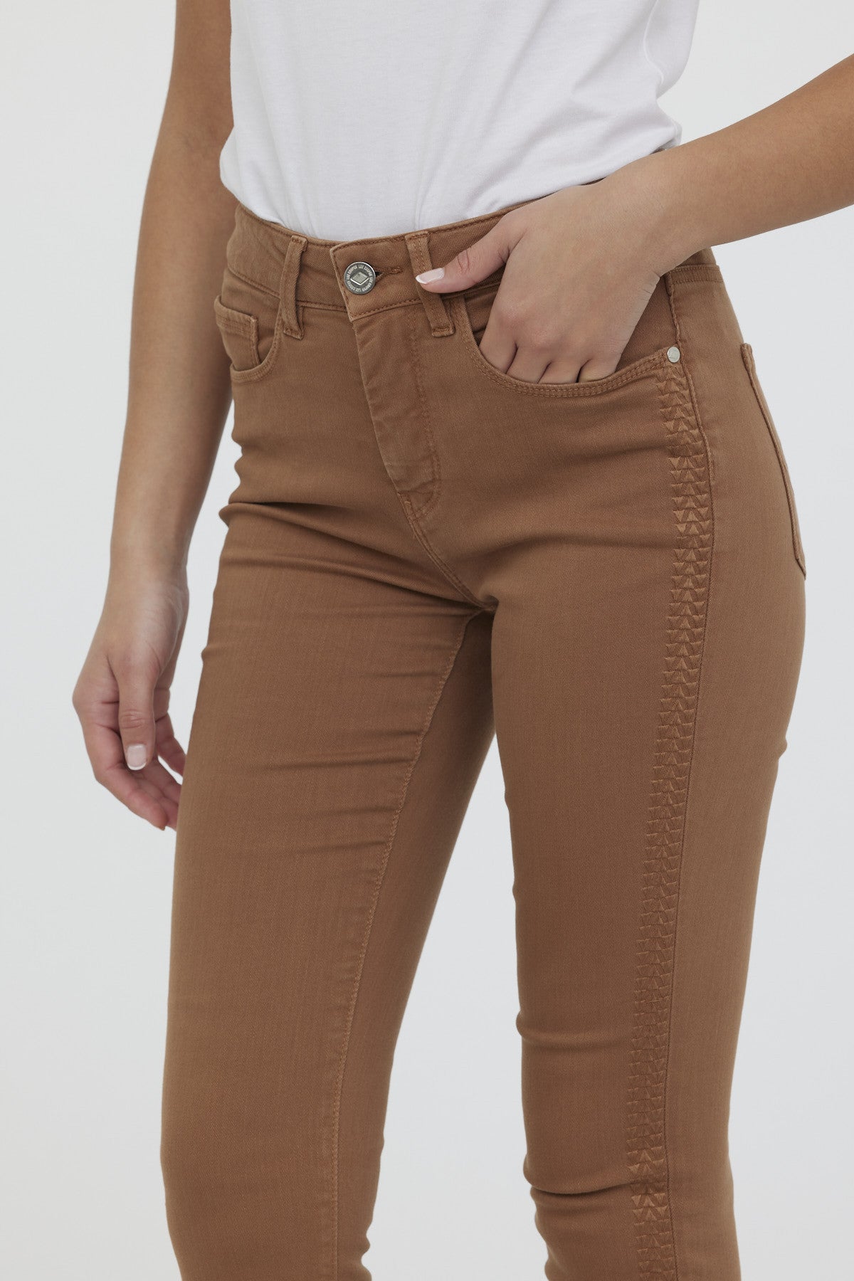 Pantalon LC135 Camel - L32
