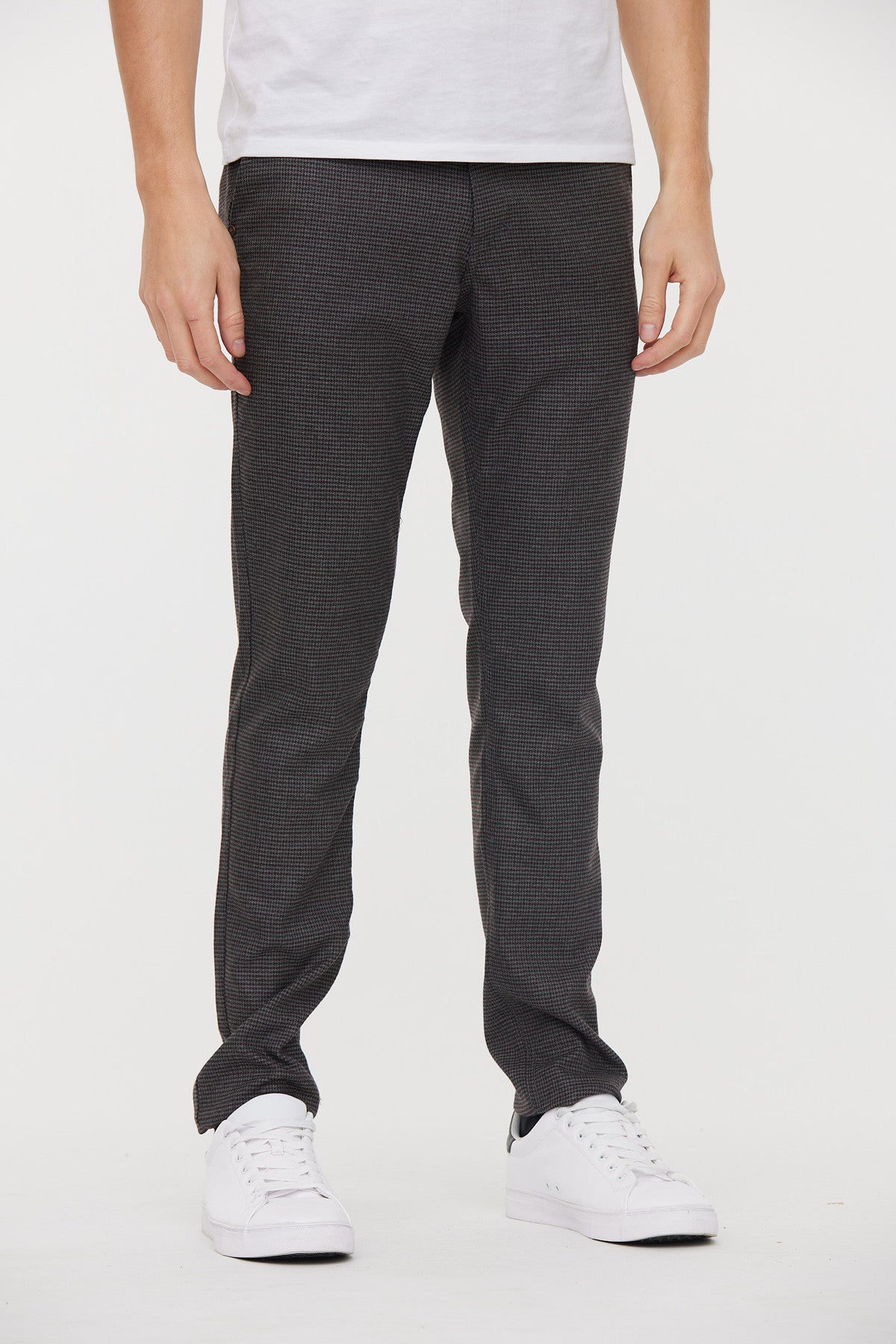 Pantalon chino NEILS Anthracite / Bordeaux L32