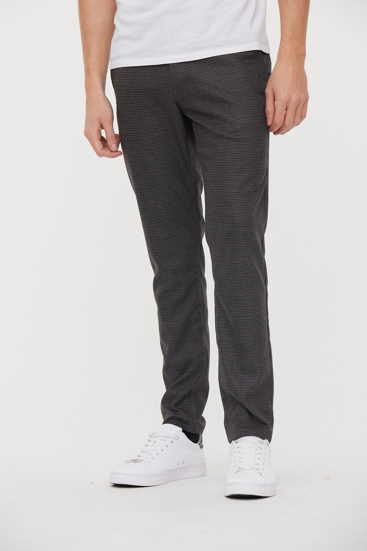 Pantalon chino NEILS Anthracite / Bordeaux L32