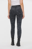 Jean JAMIA Grey Flower L30