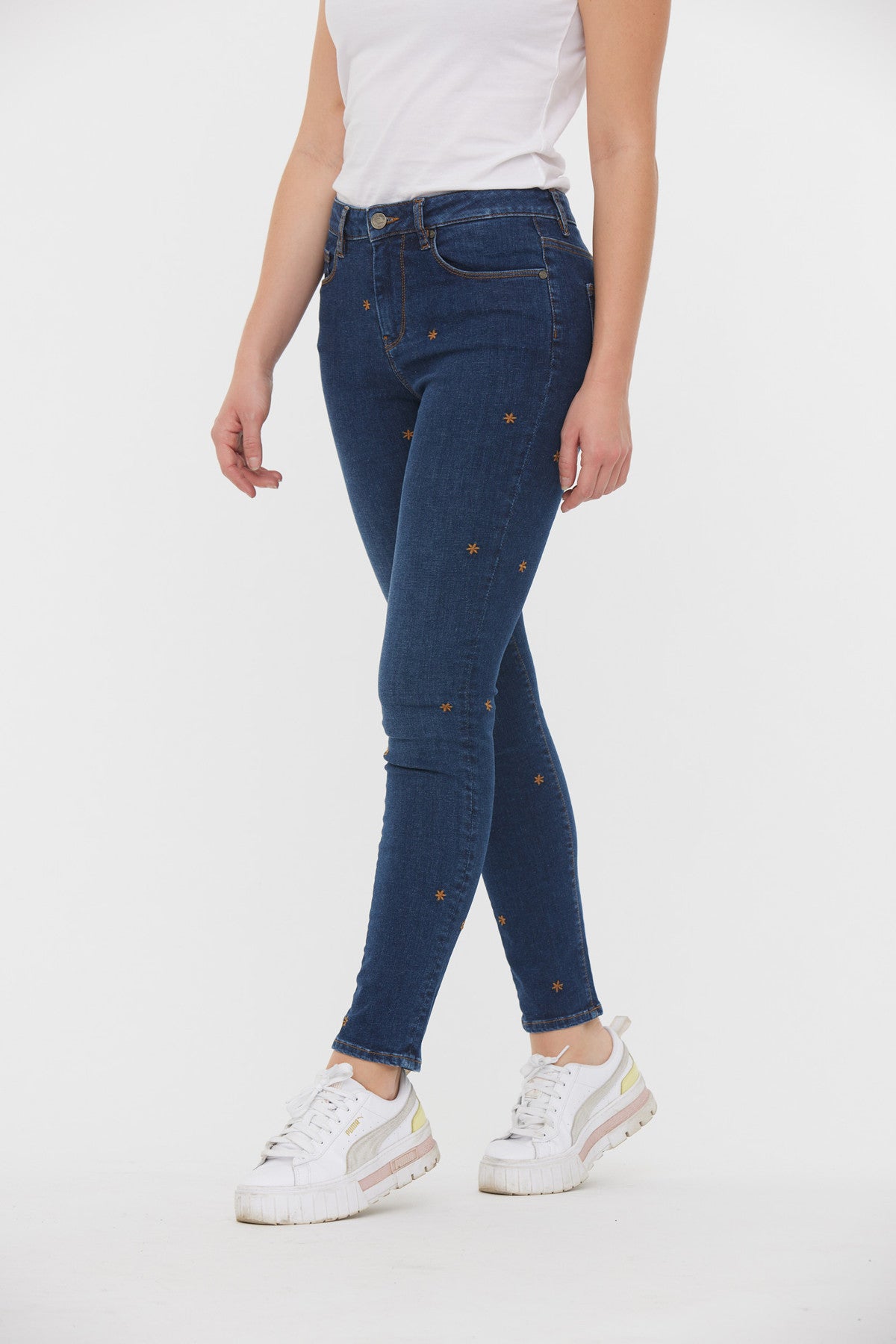 Jean LC135F Stone Used L30