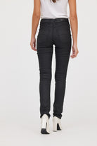 Jean LC135F Black Coatted L32