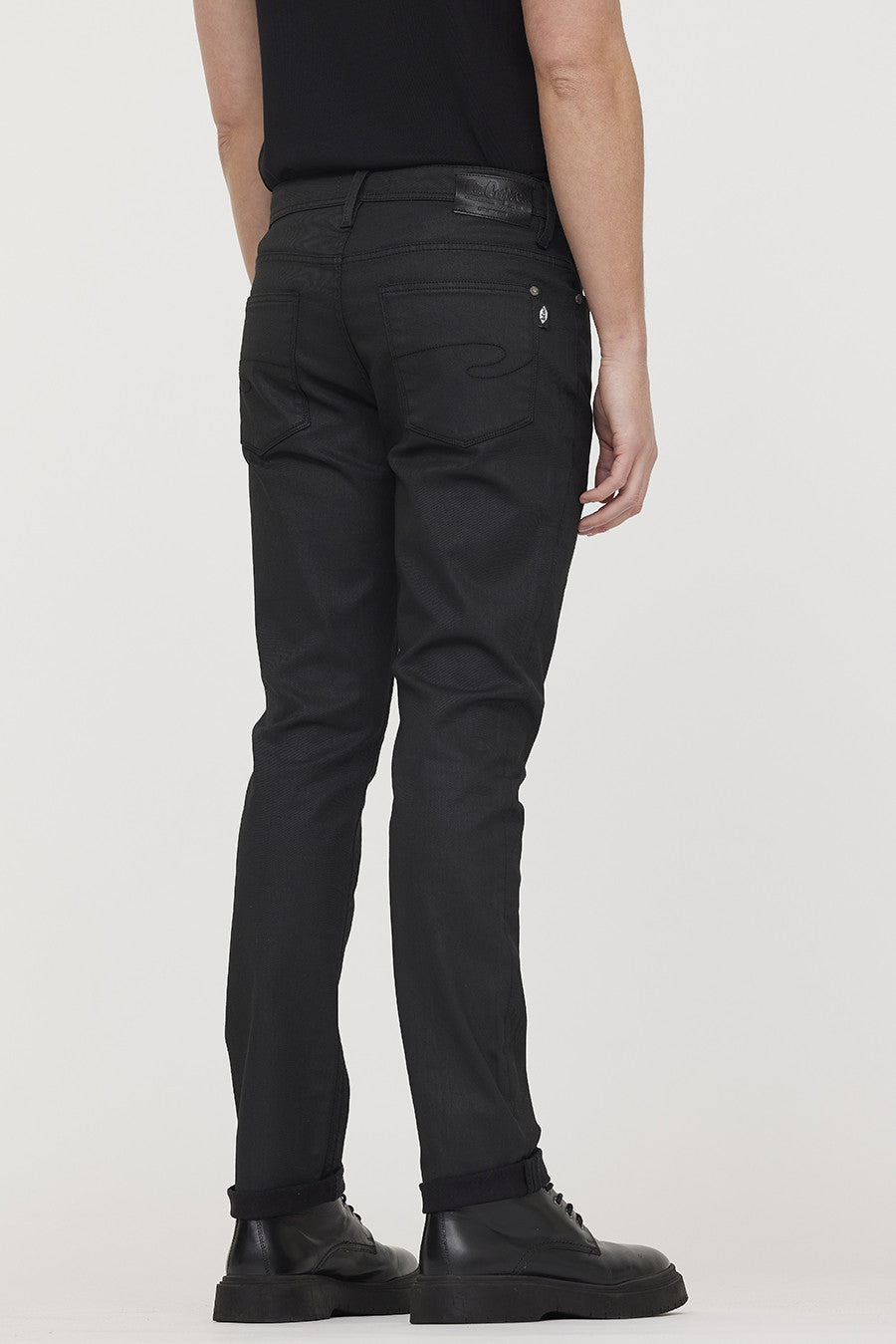 Jean LC122 Black coatted