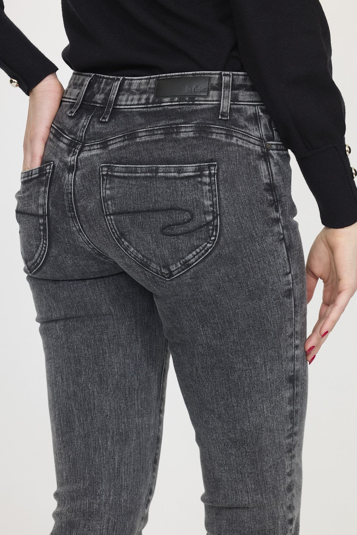 Jean JAMIA Cloudy black