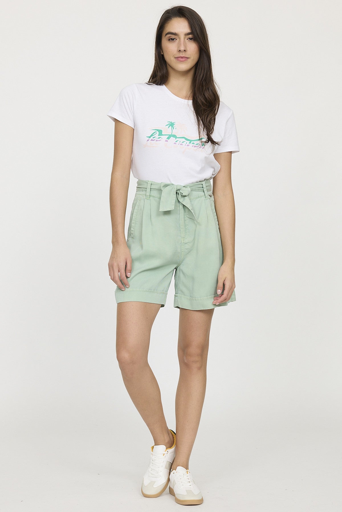 Short NADA Opaline