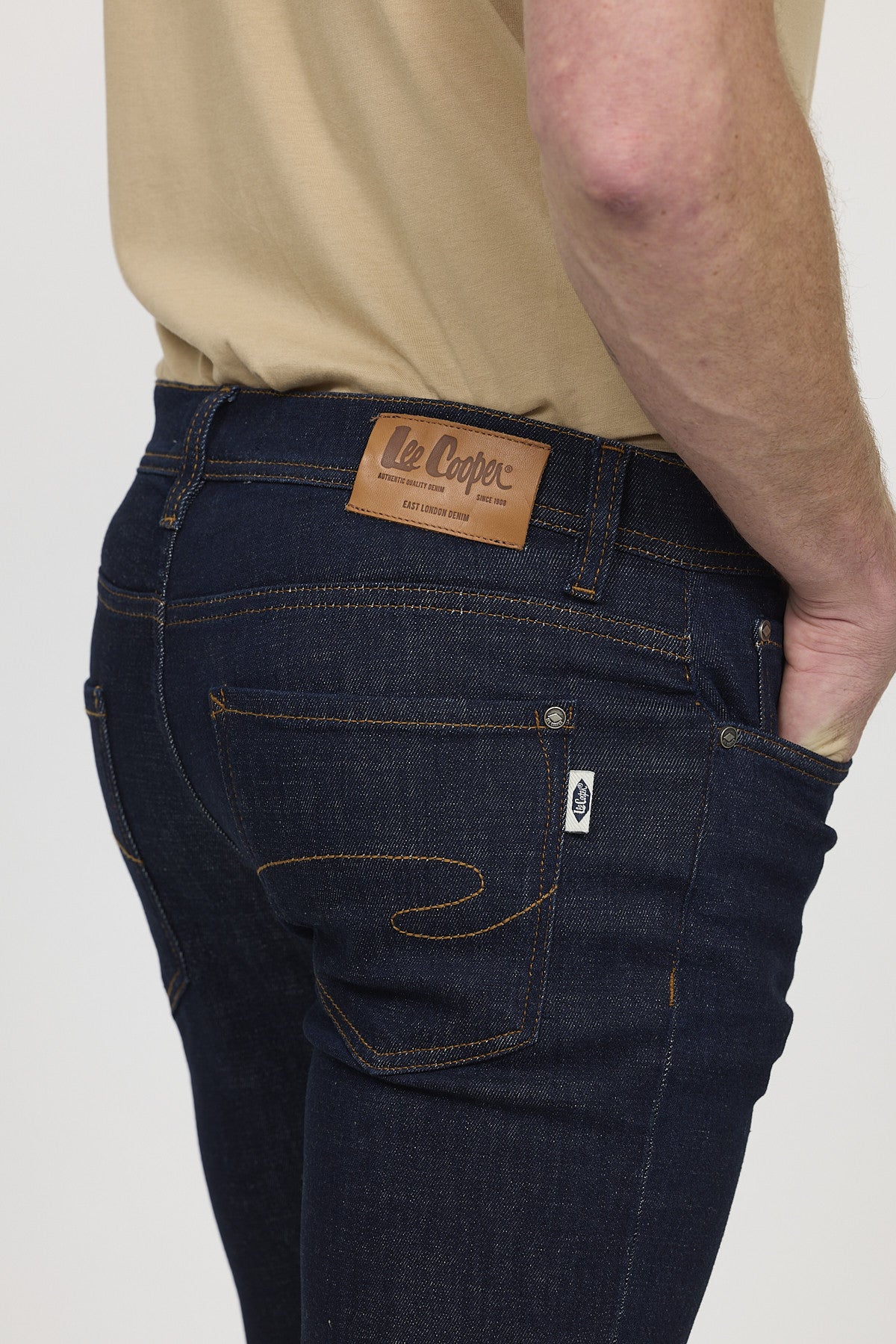 Jean LC122 Brut coatted