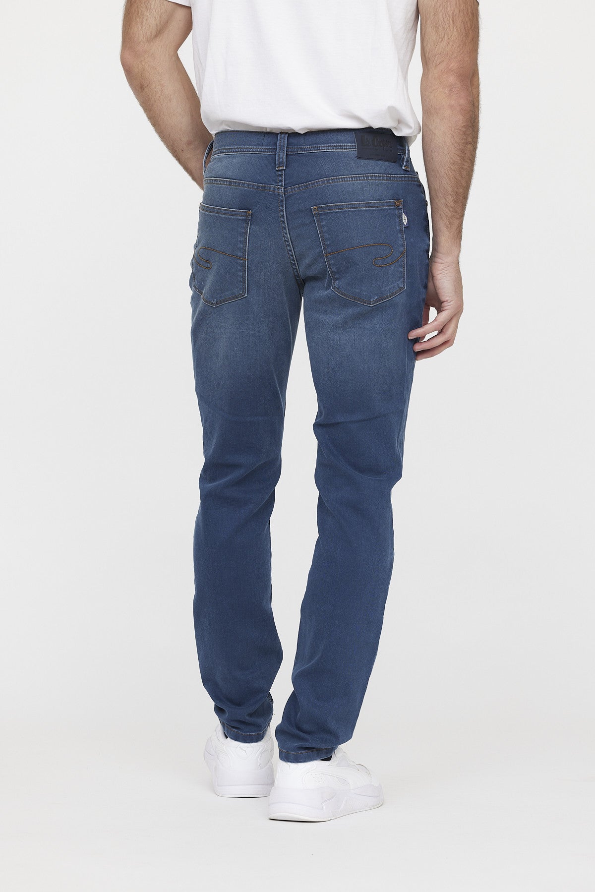 Jean LC122 Dark smokey blue