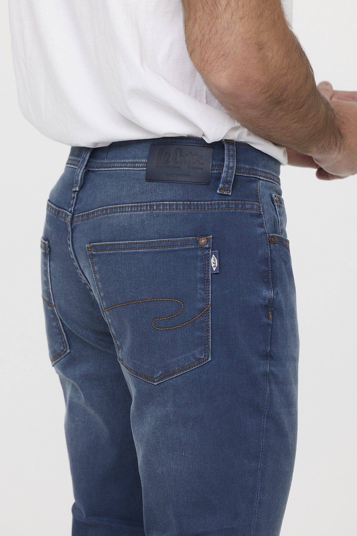 Jean LC122 Dark smokey blue