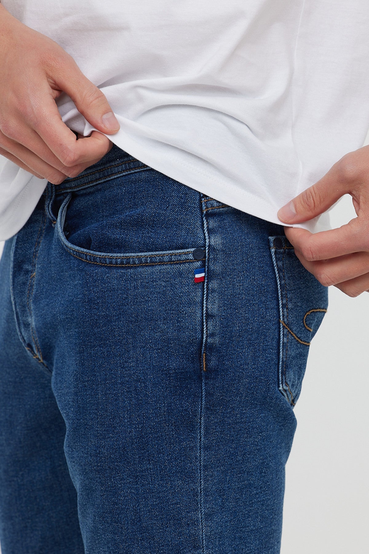 Jean LC122 Double Stone