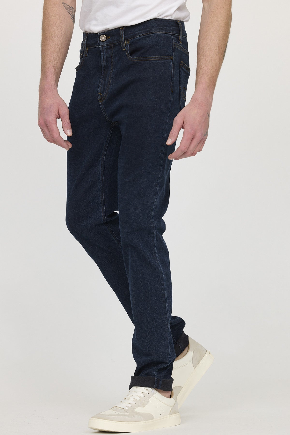 Jean LC126 Blue black stone