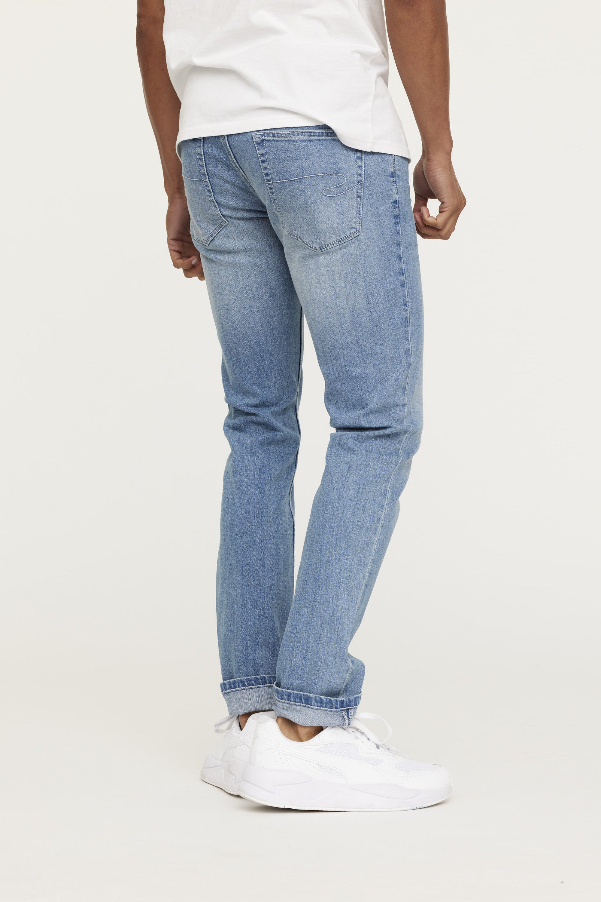 Jean LC128 Light Medium Blue Brushed