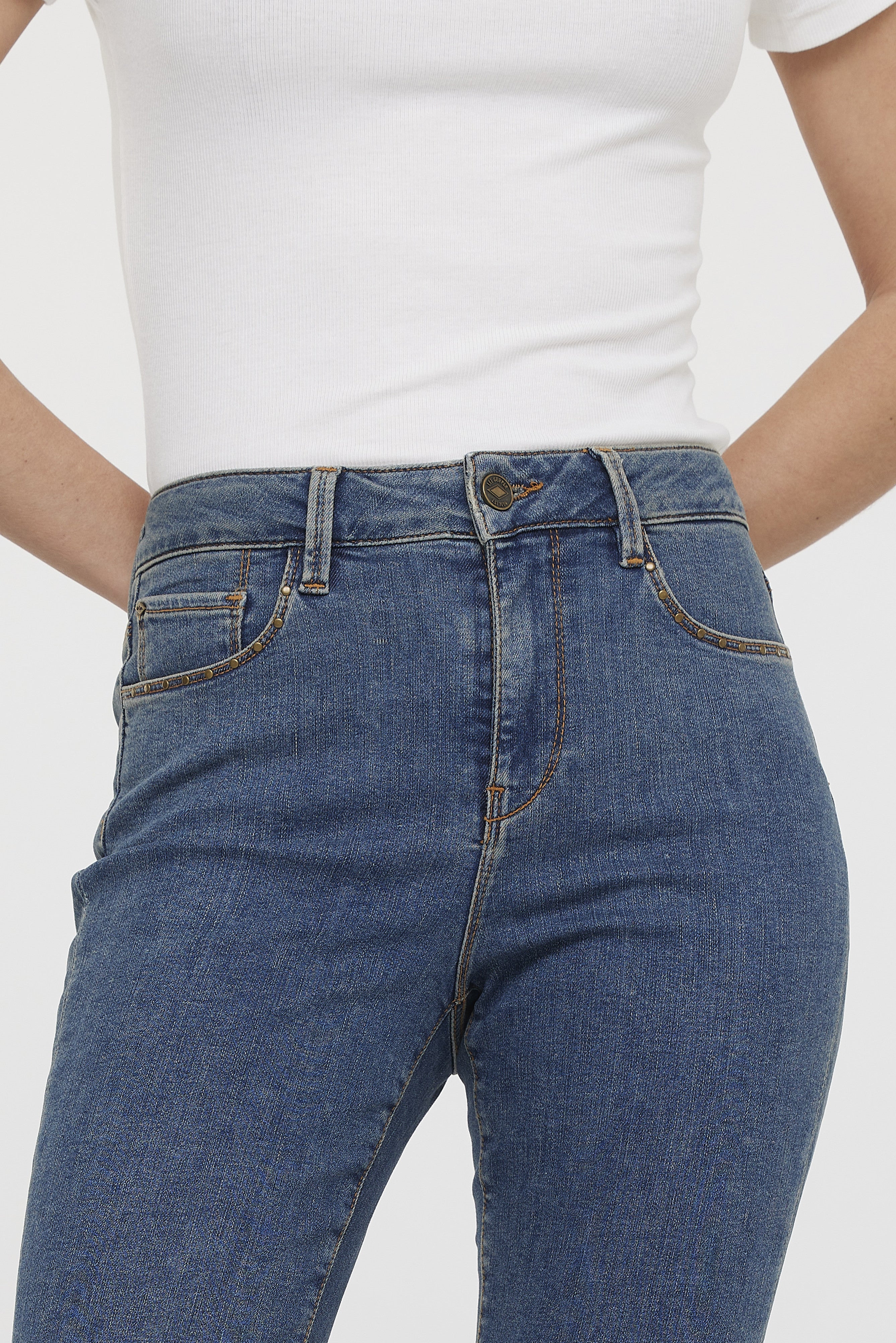 Jean LC135 Dirty stone