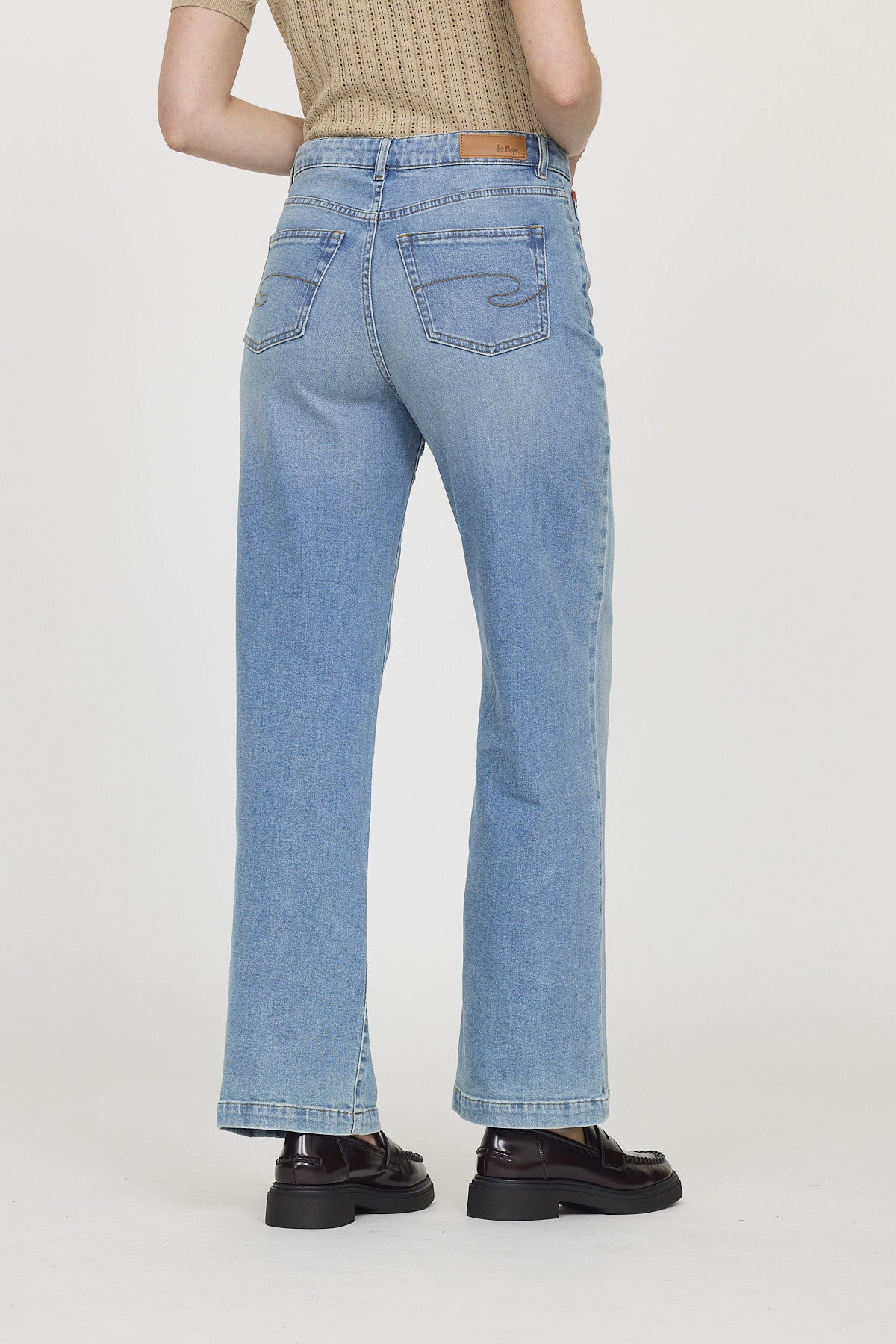Jean LC171 Bleached brushed