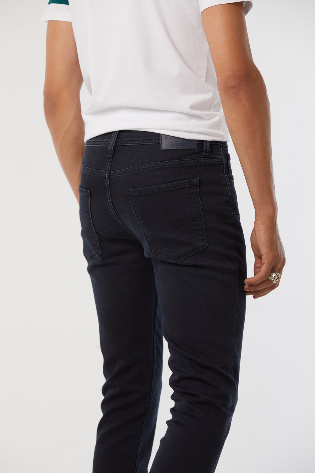 Jeans LC122 Dark blue brushed - L34