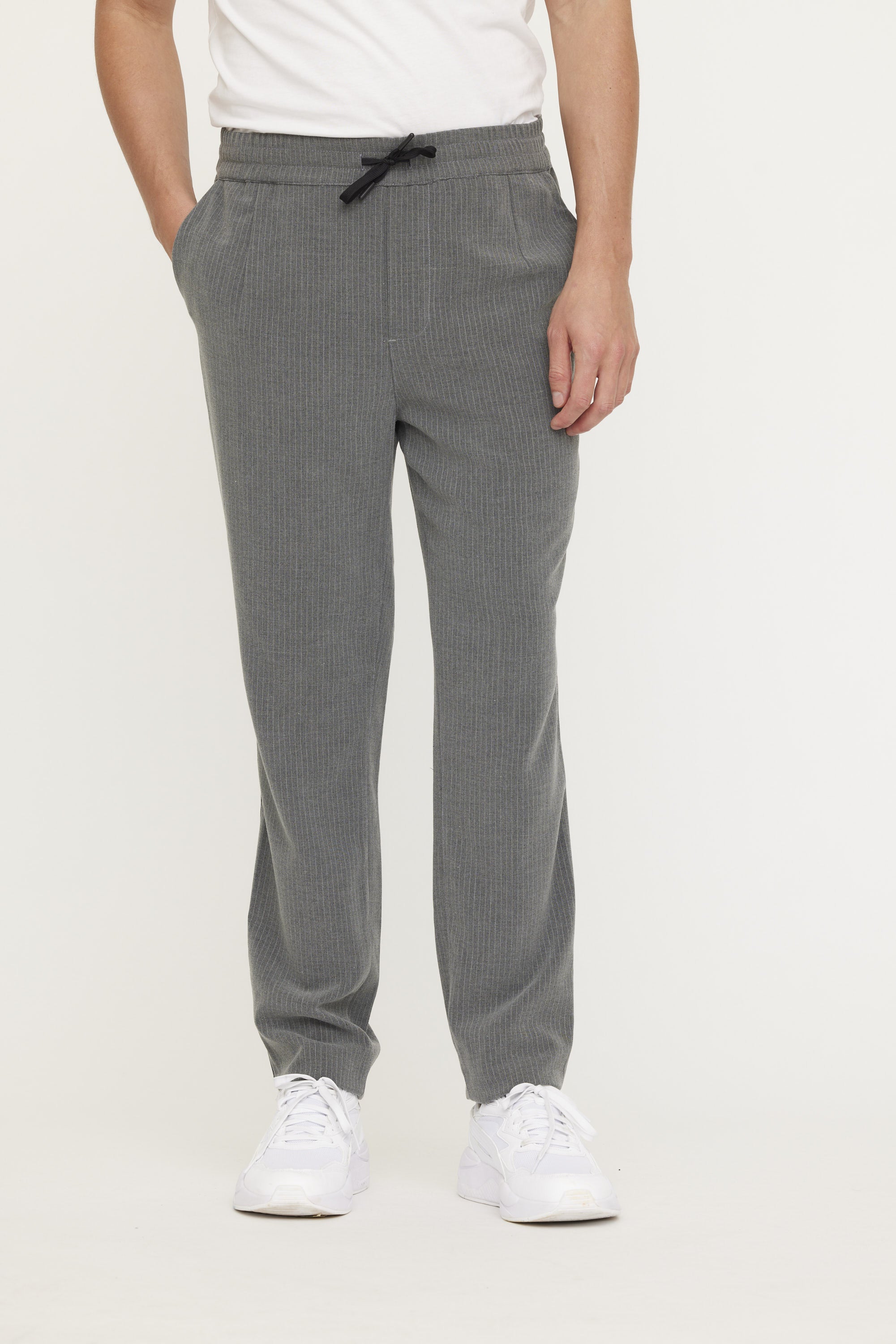 Pantalon GORGEOUS Métal gris