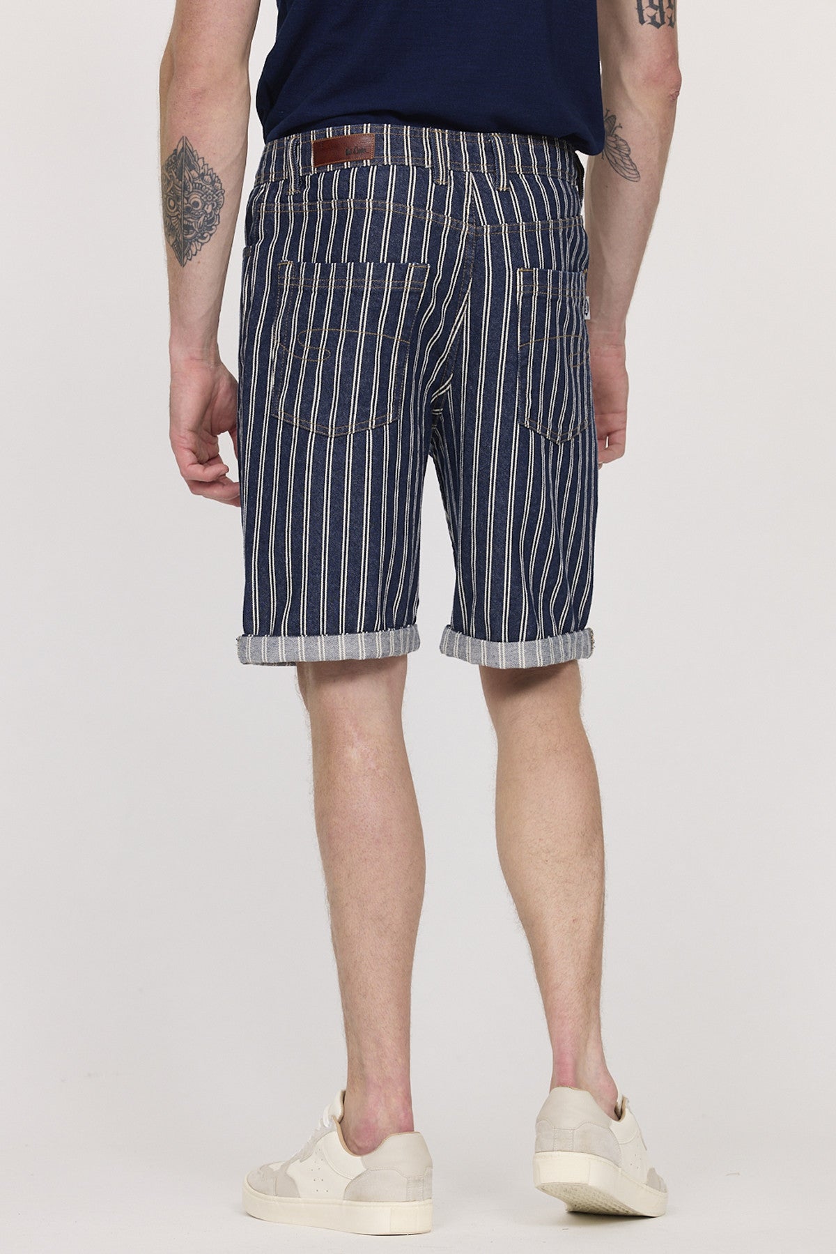 Short NACKS Brut stripes