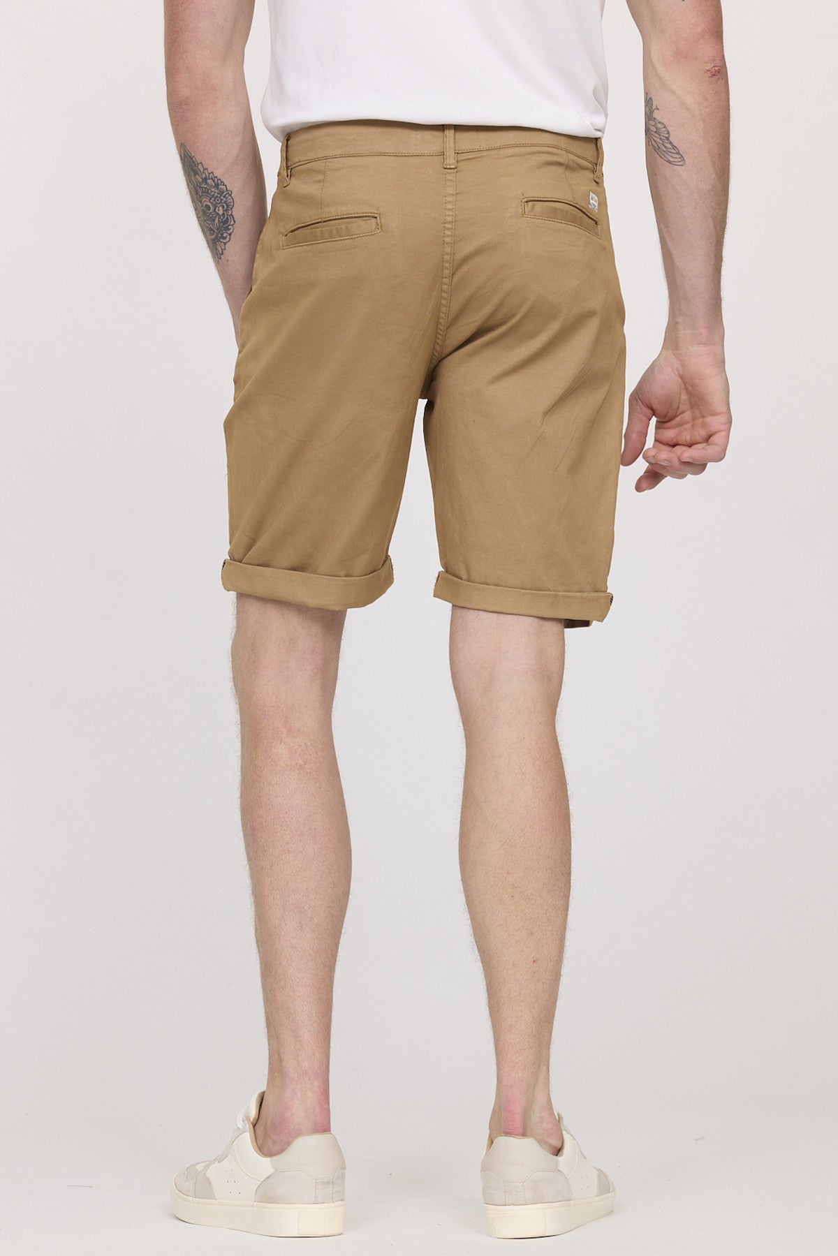Short NARO Camel